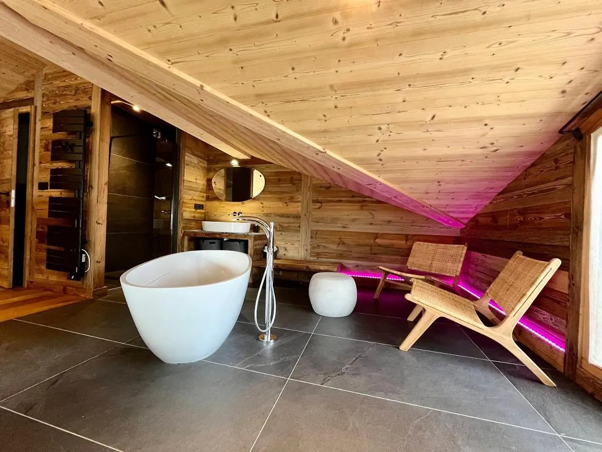 Chalet De Luxe Avec Spa, Sauna, Parking, Wifi Et Animaux Admis - Fr-1-598-41 Les Gets 0*,  France